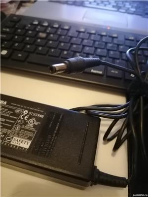 Incarcator Laptop Toshiba PA3516E-1AC3 intrare 100-240V iesire 19V-4.74A - imagine 3