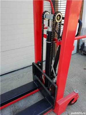 Vand stivuitor hidraulic manual