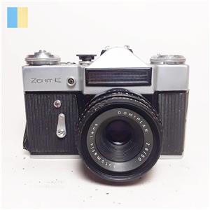 Zenit E cu obiectiv Domiplan 50mm f/2.8 M42