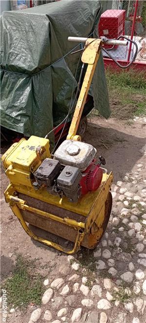 Cilindru compactor de inchiriat - imagine 3