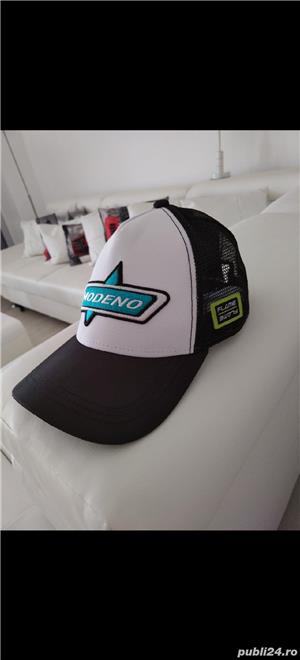 Vând șapcă fashion produs de calitate superioara produs nou nout  - imagine 8