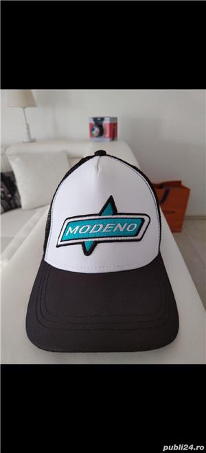 Vând șapcă fashion produs de calitate superioara produs nou nout 