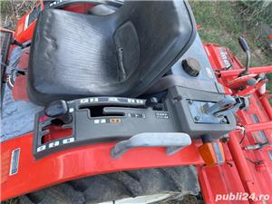 Tractor Kubota 4x4 - imagine 3