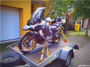 inchiriez remorca transport motociclete motoare moto scootere honda yamaha kawasaki ducati suzuki