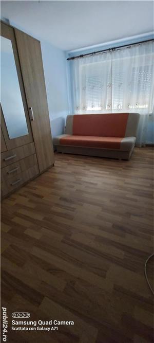 Vand apartament 2 camere central   - imagine 3