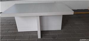 Vand  masute cafea aproape noi, din pal dublat, arata impecabil