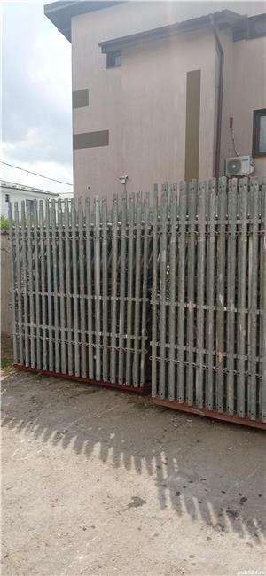 De închiriat popii schela 