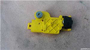 Senzor impact lateral astra h - imagine 2