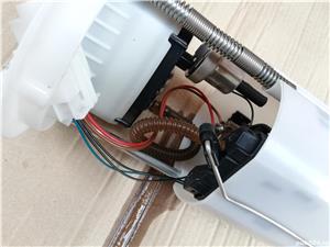 Pompa benzina Ford Ka 2010 - imagine 8