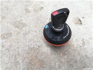 busor rezervor + cheie ford ka