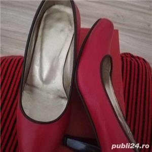 Vând pantofi piele noi