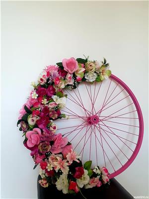 Decoratiune cu flori - imagine 8