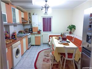 Apartament 3 camere in centru, Husi - imagine 2