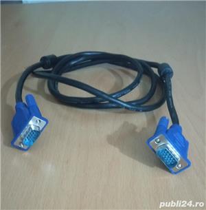 Vând Cablu VGA 15 pini pentru conectare PC la monitor .2 conectori 15 pini tata