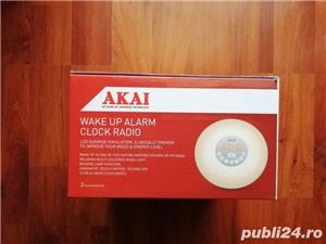 vand veioza Wake up alarm clock radio AKAI ,, nou in cutie ,, - imagine 2