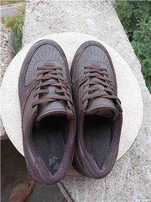 Adidasi piele Lacoste, mar. 42, UK 8 (26.5 cm) made in Thailand. - imagine 8