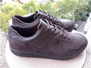 Adidasi piele Lacoste, mar. 42, UK 8 (26.5 cm) made in Thailand. - imagine 4