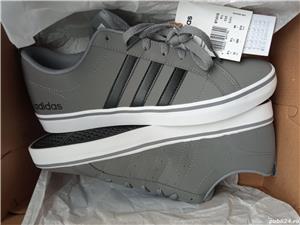 Vand Pantofi sport Adidas Marimea 44 - noi