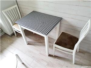 Masa bucatarie albă stejar masiv 80x63cm vopsea apă alb optional cu 2 scaune stejar masiv fețe cadou