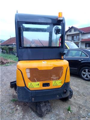 miniexcavator 2.2t, 320h - imagine 3