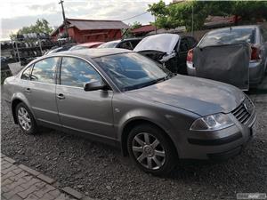Dezmembrez vw passat 2003 - imagine 4