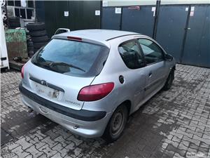 Dezmembrez peugeot 206  - imagine 3