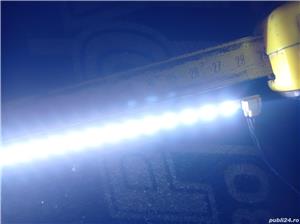 bareta led de pe tv Samsung ue22k5000 - imagine 2