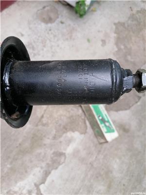 Vand piese de Dacia 1310 - imagine 2