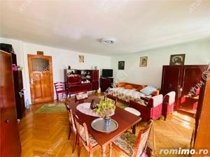 Apartament de 3 camere si 2 pivnite cu 290 mp teren zona Centrala - imagine 11