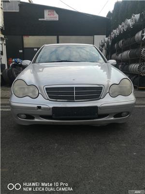 Dezmembrez mercedes C 220 cdi  - imagine 5