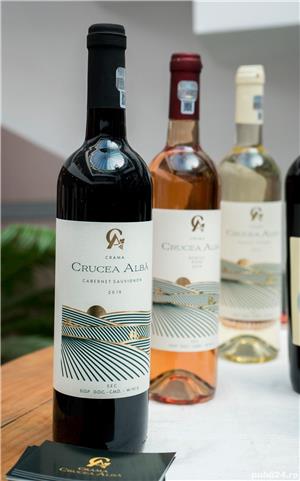 Vand vin Nobil rosu alb rose