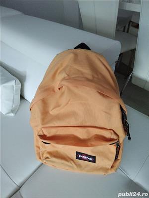 Vând rucsac Eastpack, produs de calitate, produs de IMPORT, în stare buna.  - imagine 4