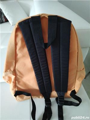 Vând rucsac Eastpack, produs de calitate, produs de IMPORT, în stare buna.  - imagine 2