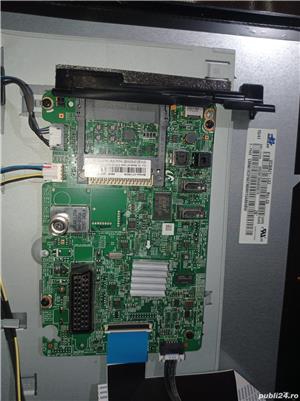 placa de baza BN940715R de pe tv Samsung UE24H4003aw