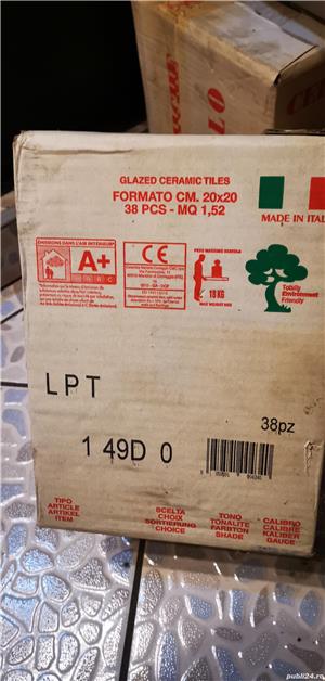 Vînd faianță pătrată și plintă  - imagine 2