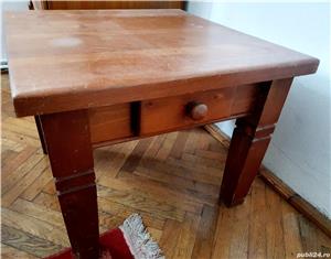 Masa cafea brad masiv cu sertar 80x80x50, aspect 8/ 10 necesita reconditionare