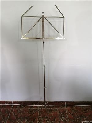 Vand suport muzical pliabil (pupitru) Konig & Meyer