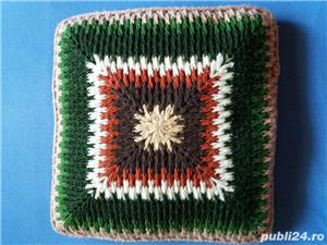 Pernite decor, NOI- 40x40cm- executate manual- umplutura puf gasca - imagine 6