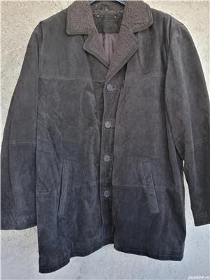 Vand haina din piele intoarsa pentru barbati, talie mare-134 cm