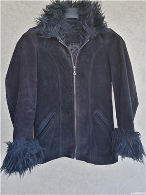 Vand scurta din piele intoarsa pentru dame 