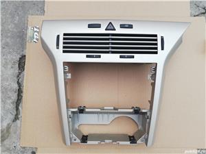 Grila aerisire bord centru astra h