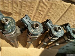 0445110652 H8201453073 166000121R Bosch Injector Dacia Dokker,Duster,Logan II,Sandero II,Renault 1.5 - imagine 1