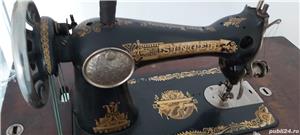 Masina de cusut Singer seria Y, cu masa.... - imagine 3