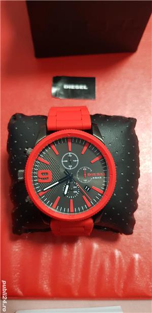 Vand ceas de mână DIESEL , rosu , NOU !