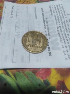 Vind moneda de 50 bani cu REVOLUȚIA ROMANA DIN decembrie1989 - imagine 2