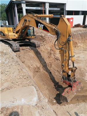 Excavator 30tone cu foarfecă demolări și picon, buldozer, buldoexcavator, cilindru compactor  - imagine 3