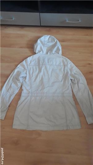 Vand jacheta ESPRIT cu gluga si multe buzunare, marime M - imagine 2