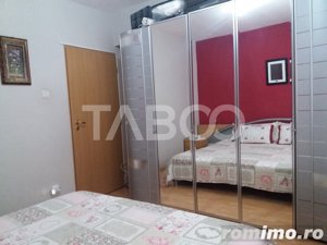 Apartament 72 mp 3 camere 2 bai etaj 3 balcon zona buna Cisnadie - imagine 5