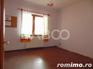 Casa cu 11 camere si teren de 570 mp in zona Terezian de inchiriat - imagine 15