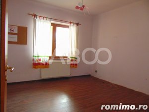 Casa 11 camere pretabila investitie 310 mp utili curte zona Terezian - imagine 8